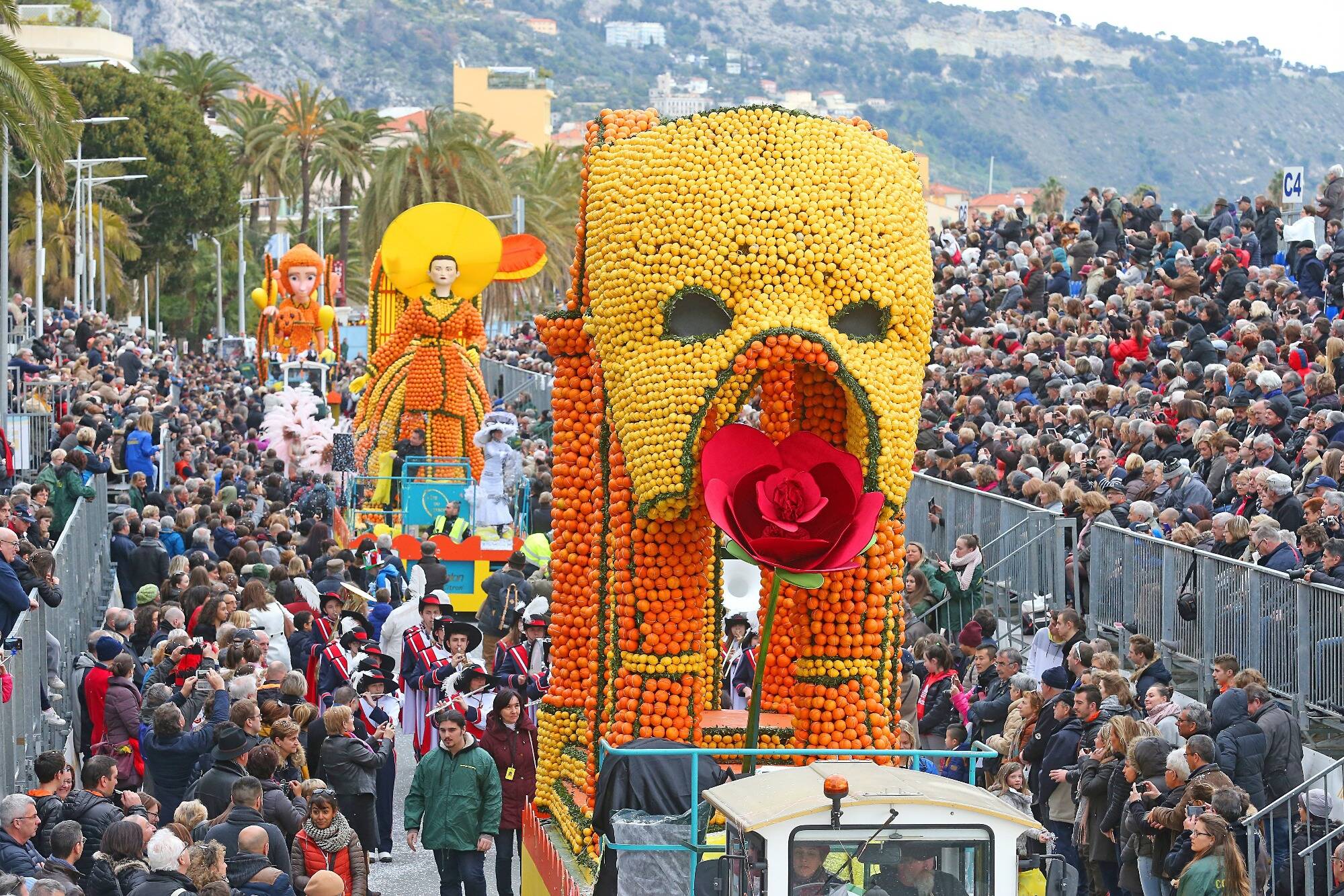 You only have a few days left to join the Lemon Festival team in Menton