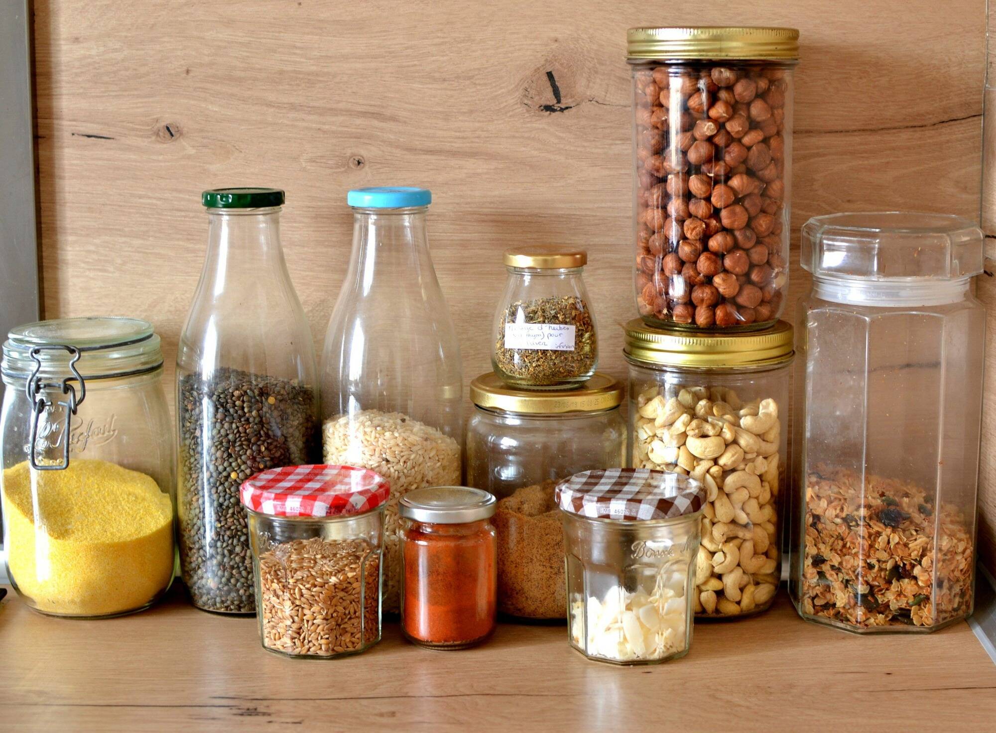 Une association scientifique planche sur la création d'une filière pour le réemploi du verre en Provence Verte