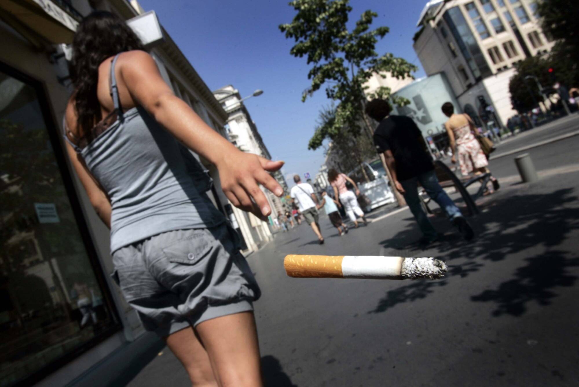 Il y en a plus d'un par mètre: stop à tous ces mégots qui polluent les rues de Nice