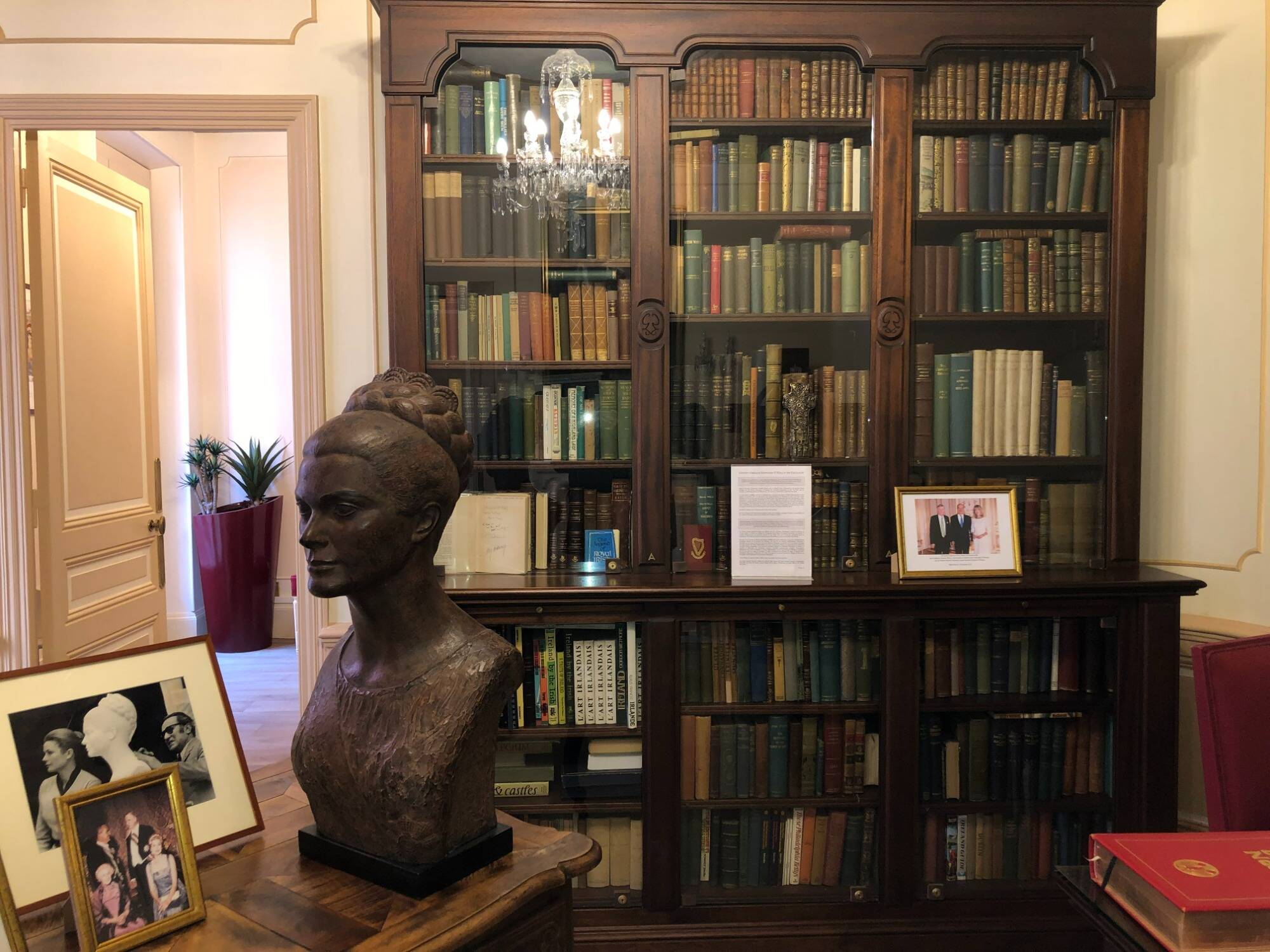 La collection personnelle de livres de la Princesse Grace en libre accès sur Internet