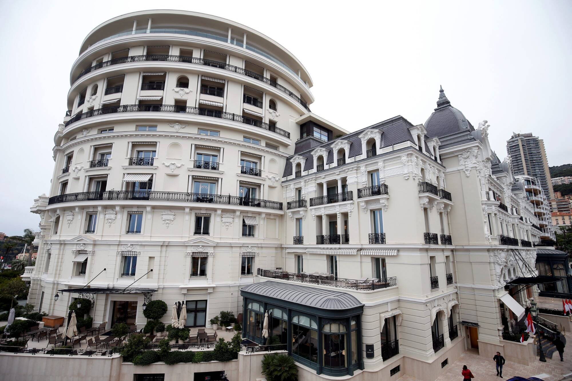 Le restaurant Em Sherif s’installe à l’Hôtel de Paris à Monaco