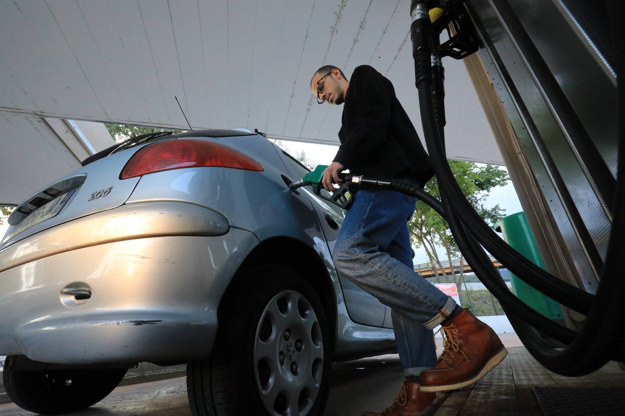 Envolée des prix du carburant: voici les stations-service des Alpes-Maritimes où le litre de gazole est moins cher qu'ailleurs