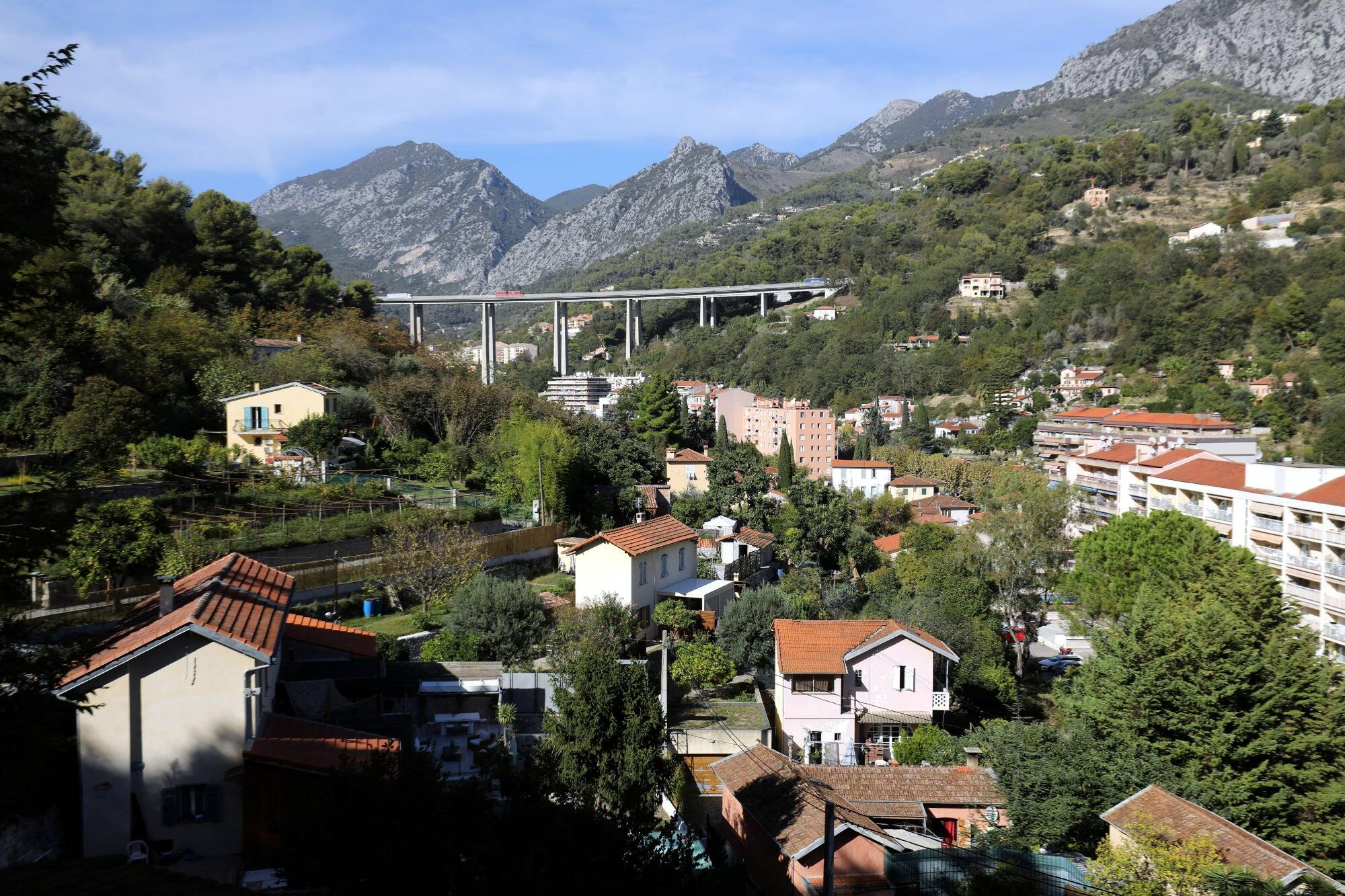 "Entendre qu'on spolie les gens et qu'on est des bétonneurs, ce n'est pas possible": le maire de Menton hausse le ton face aux critiques sur sa gestion de l'urbanisme