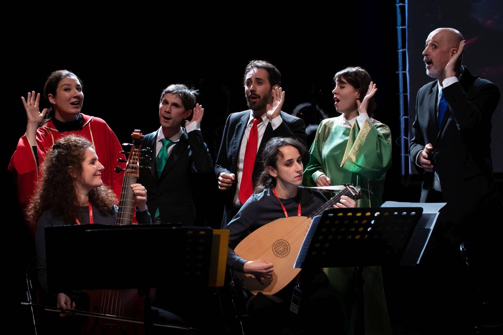 Quinze ans de chanson pour les Voix animées à Toulon, célébrés au théâtre Liberté