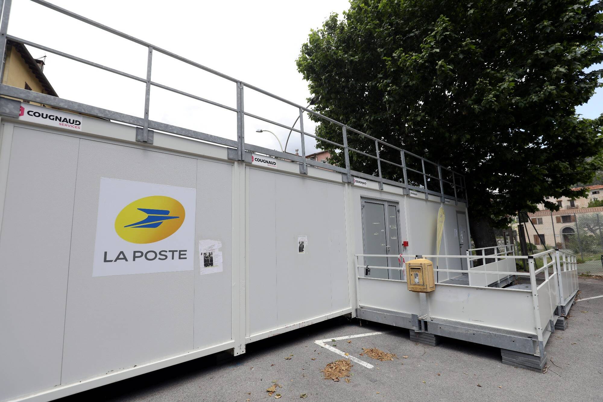 Christian Estrosi et Renaud Muselier se saisissent du dossier sur les mauvaises "conditions de travail" à la Poste de Breil-sur-Roya