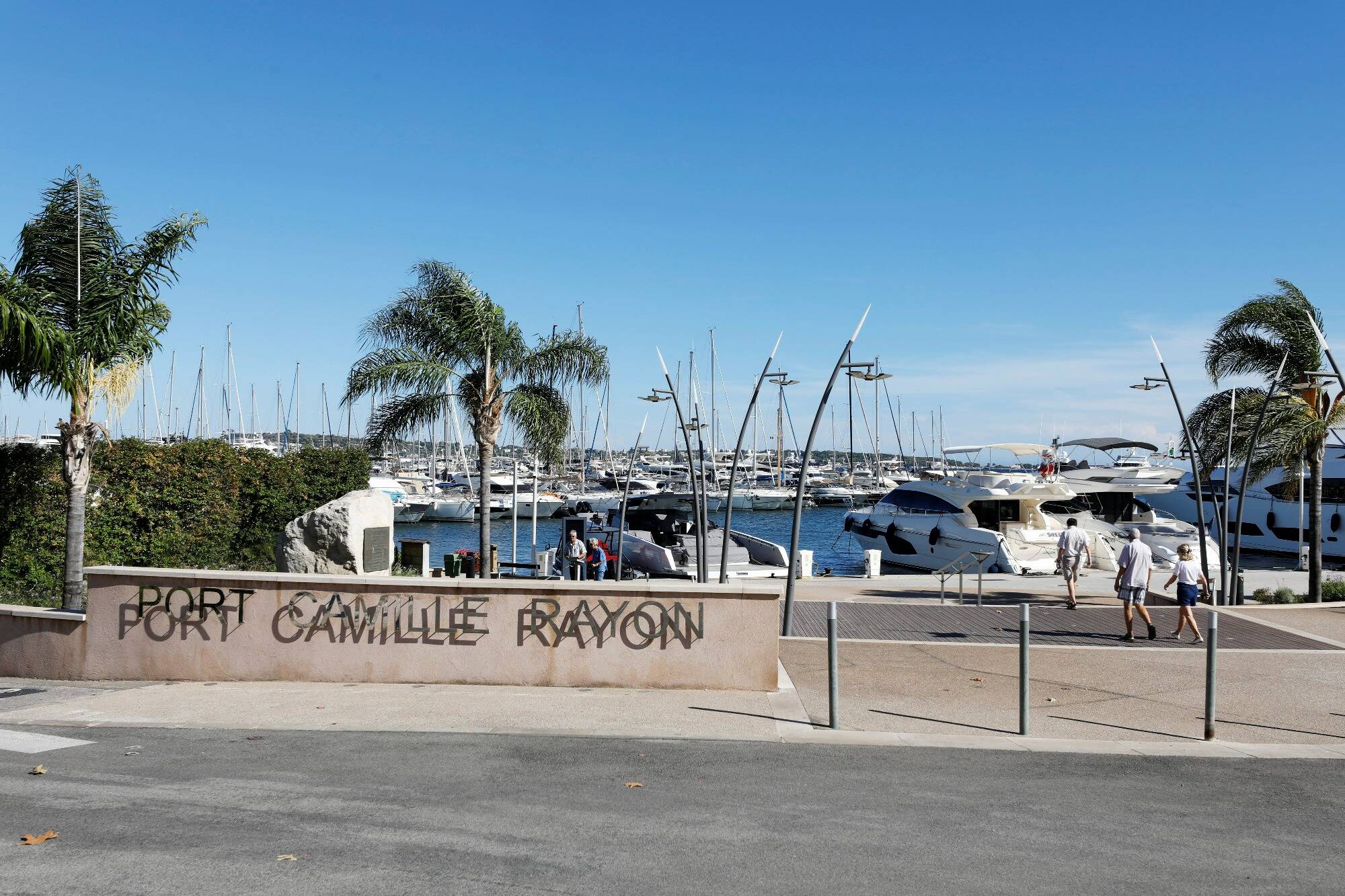 Port de Golfe-Juan: le maire assure que le repreneur ne va pas toucher aux tarifs, les professionnels dans le flou
