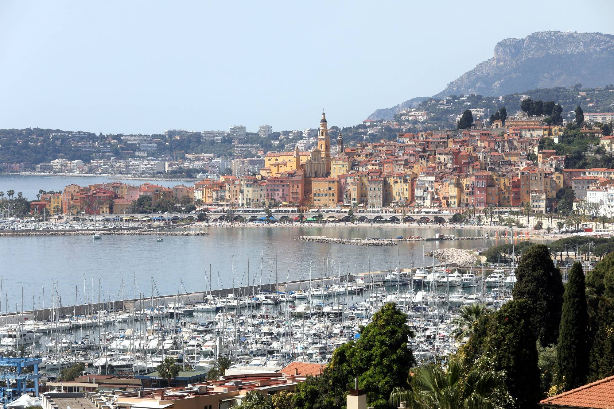 "Cet été, chacun a vécu à son rythme": qu'ont fait les Mentonnais pendant que la ville accueillait des milliers de touristes? Ils témoignent