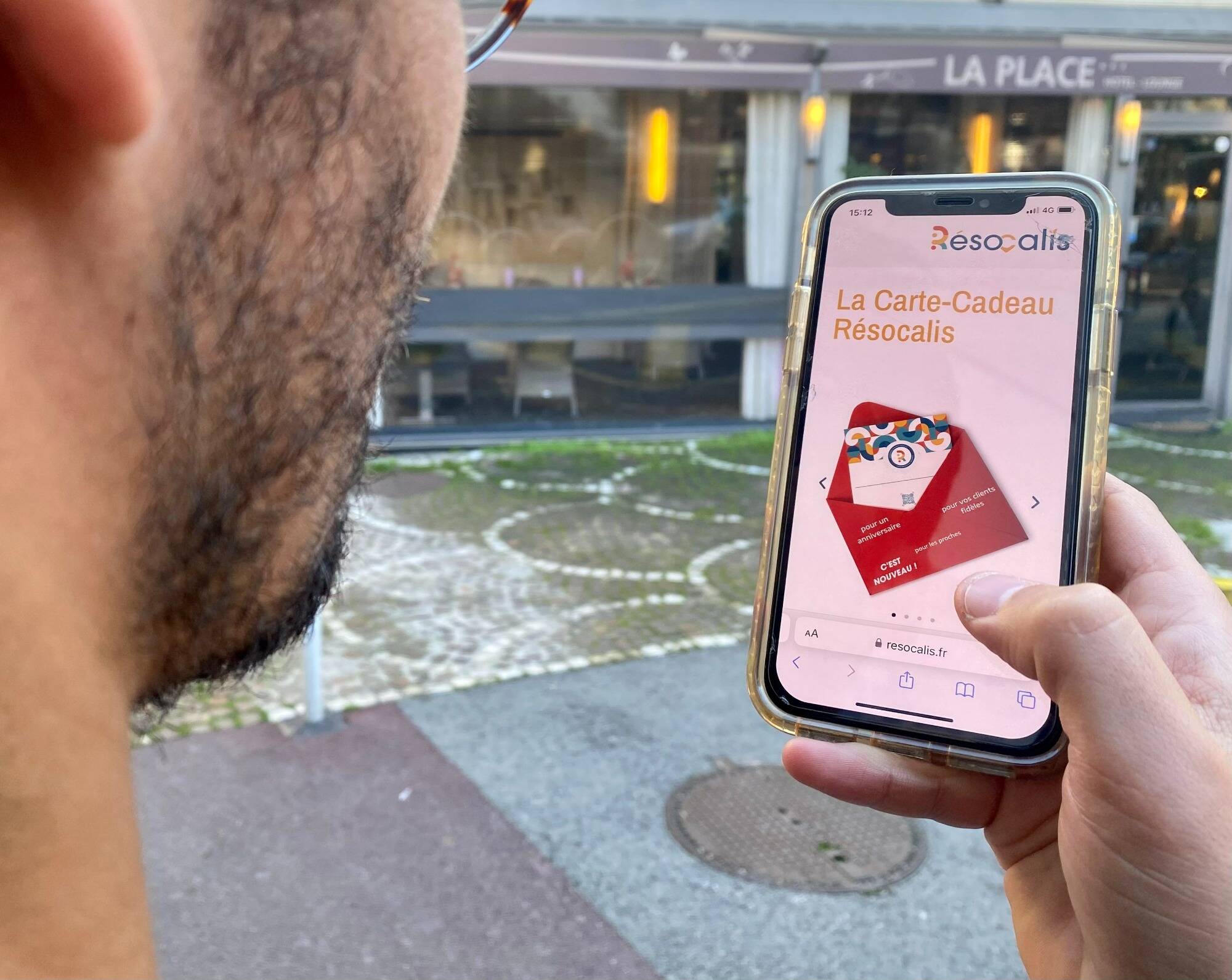 "C'est la première dans les Alpes-Maritimes": deux amis ingénieurs racontent comment est née leur carte-cadeau 100% locale et vertueuse