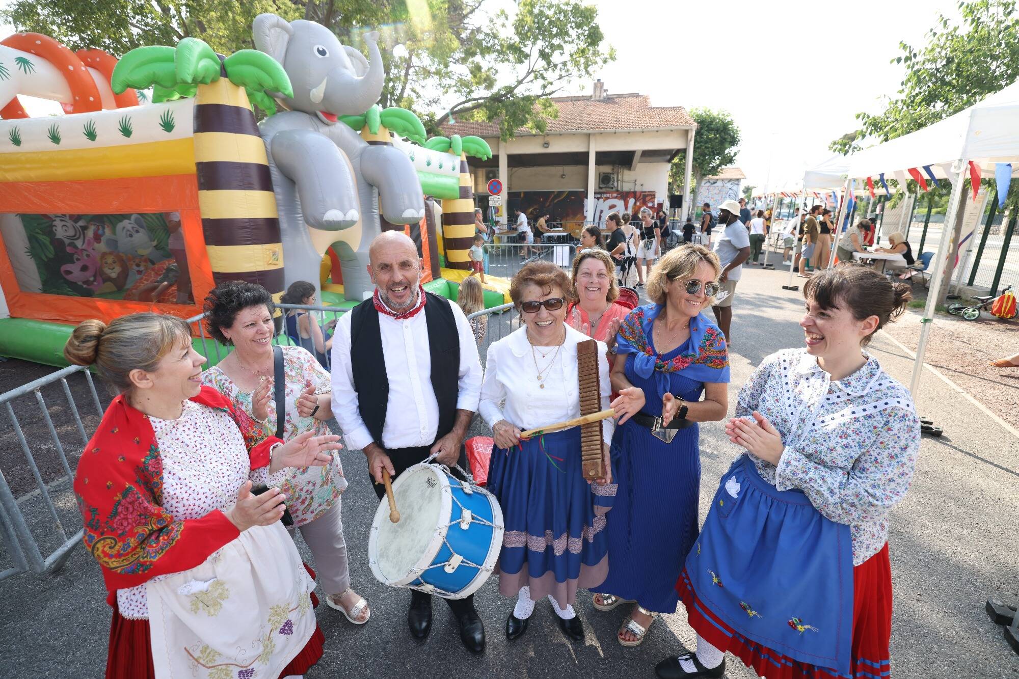 "Du plaisir et du partage intergénérationnel": à l'îlot Croix-Rouge à Antibes, on fête son quartier pour renouer le lien