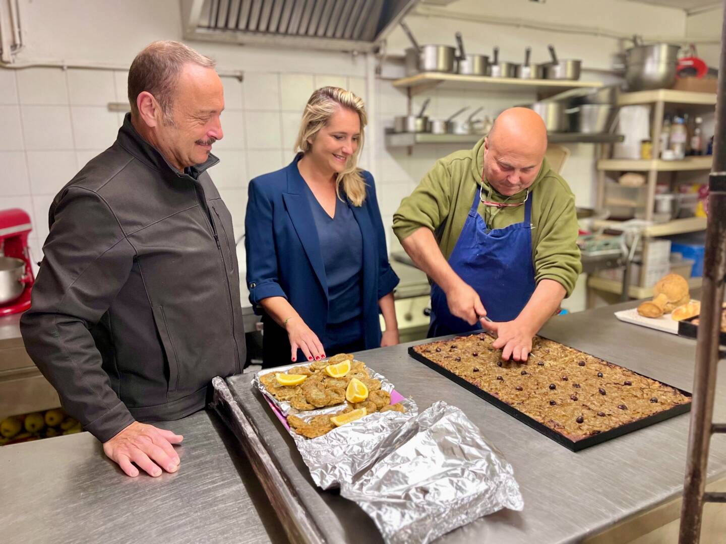 L’équipe de tournage de l’émission "Manger c’est voter" a fait halte chez le célèbre boulanger d’Antibes Jean-Paul Veziano, en compagnie de la sénatrice Alexandra Borchio-Fontimp.