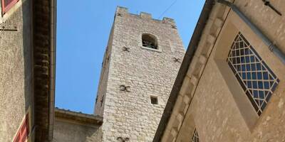 Connaissez-vous l'histoire des créneaux du clocher de Vence?