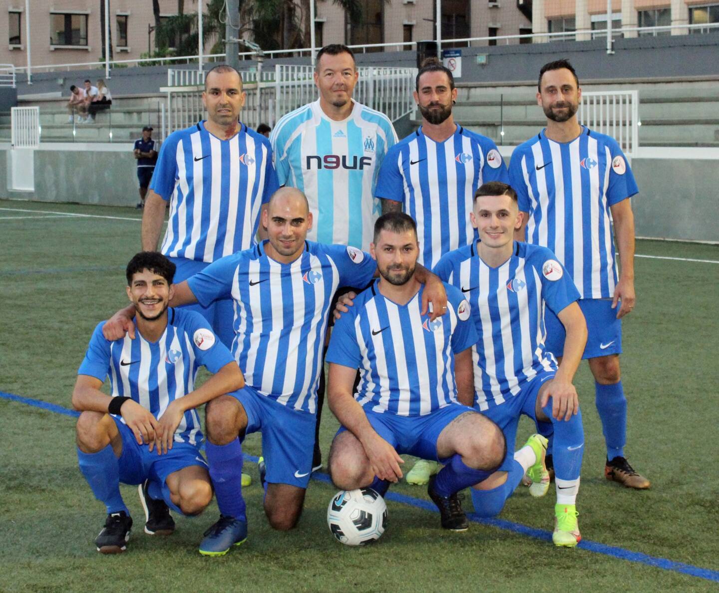 En foot à 7, troisième victoire de rang pour l’équipe de Carrefour.