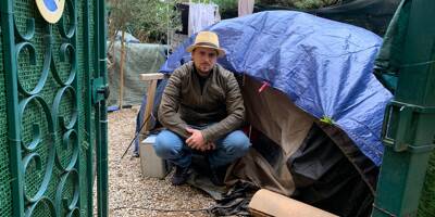 Propriétaire d'un logement neuf, ce Varois dort sous une tente depuis mars dernier