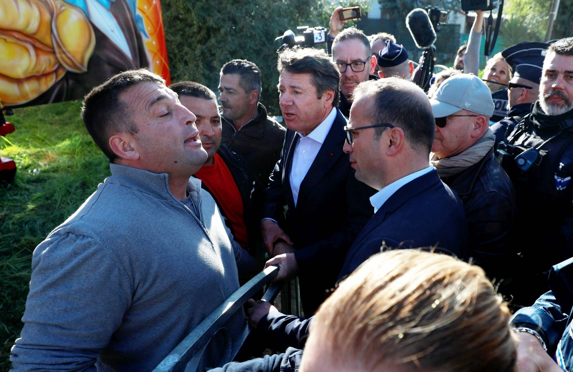 Expulsion du cirque Zavatta: ce qu'il faut retenir de la journée de samedi et ce qu'il devrait se passer ce lundi