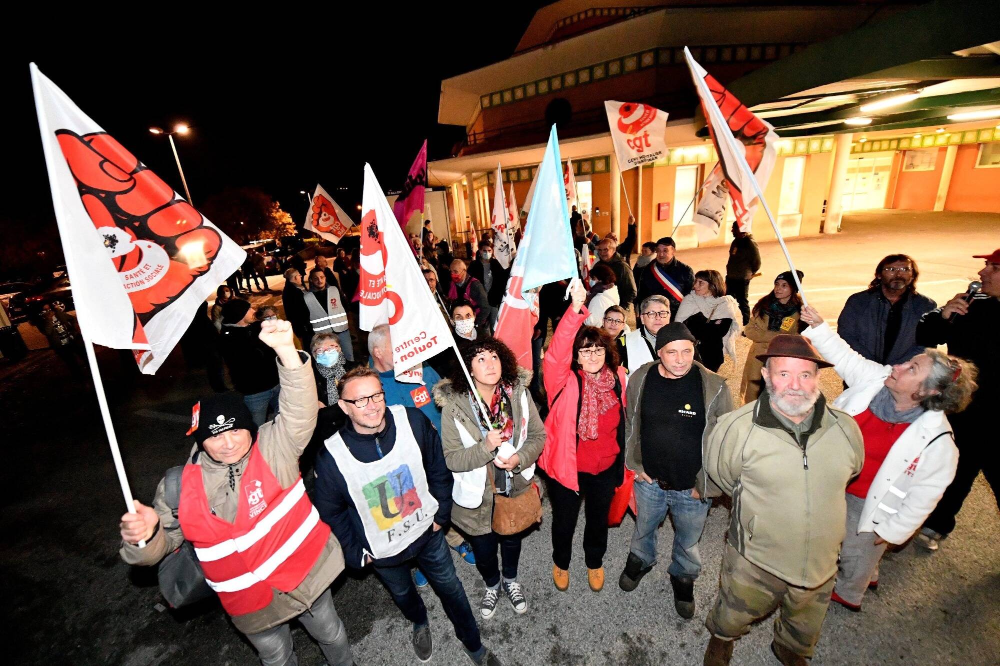 Resources for the hospital in Draguignan: more than sixty demonstrators to maintain the pressure