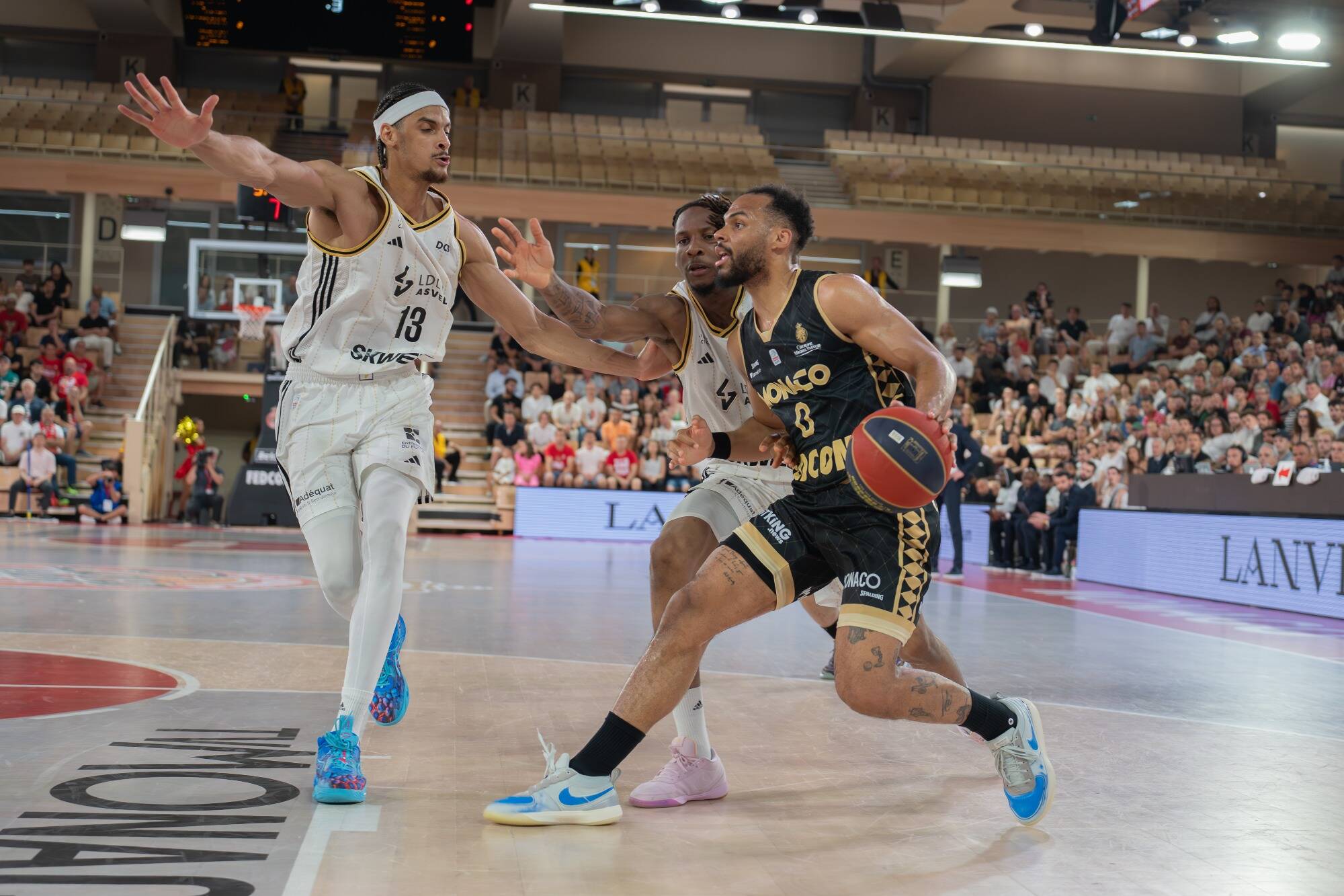 L'AS Monaco basket bat l'ASVEL et défendra son titre en finale de Betclic Elite face à Paris