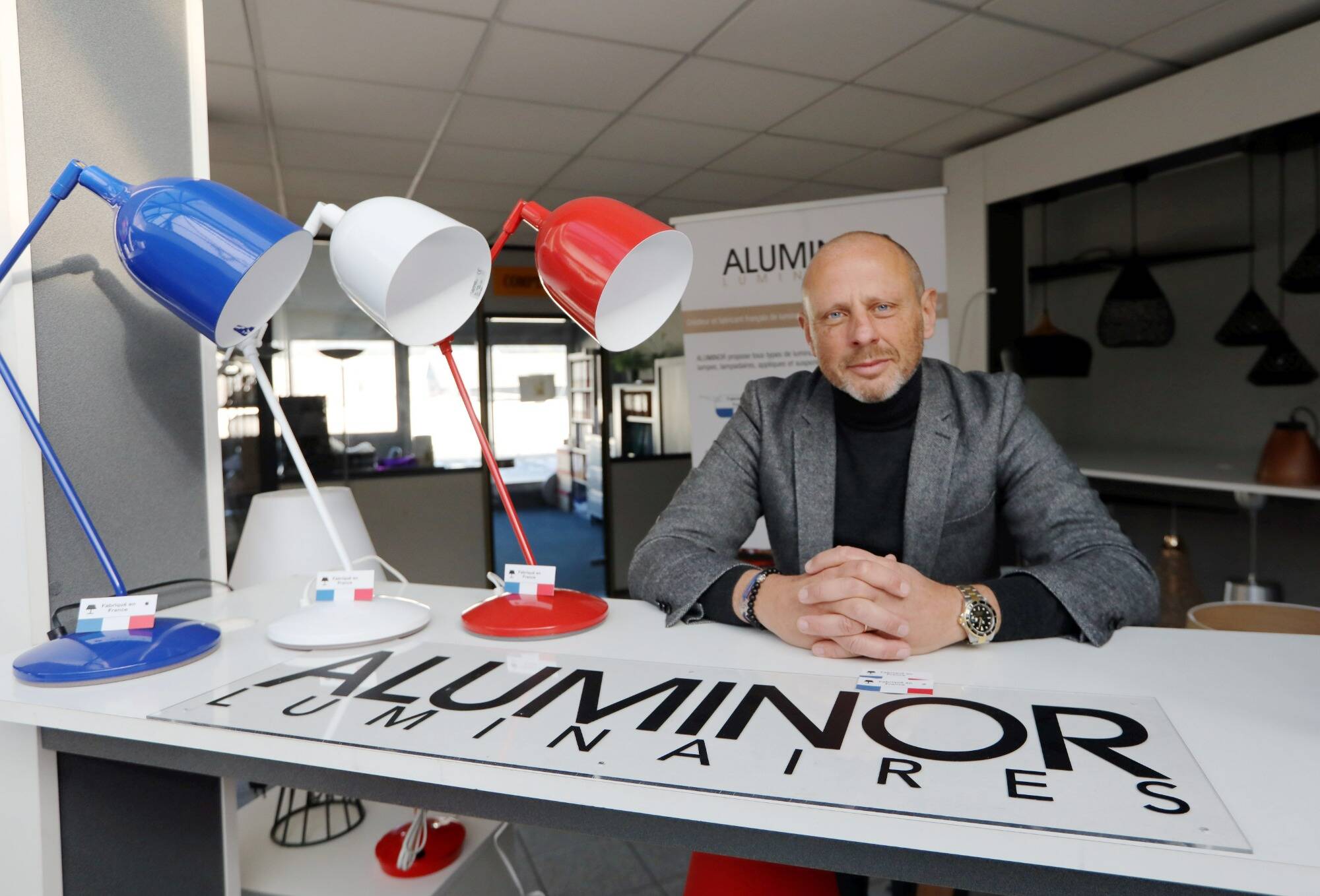 Comment Aluminor, le fabricant de luminaires d'intérieur basé à Contes, a mis en place une stratégie rayonnante