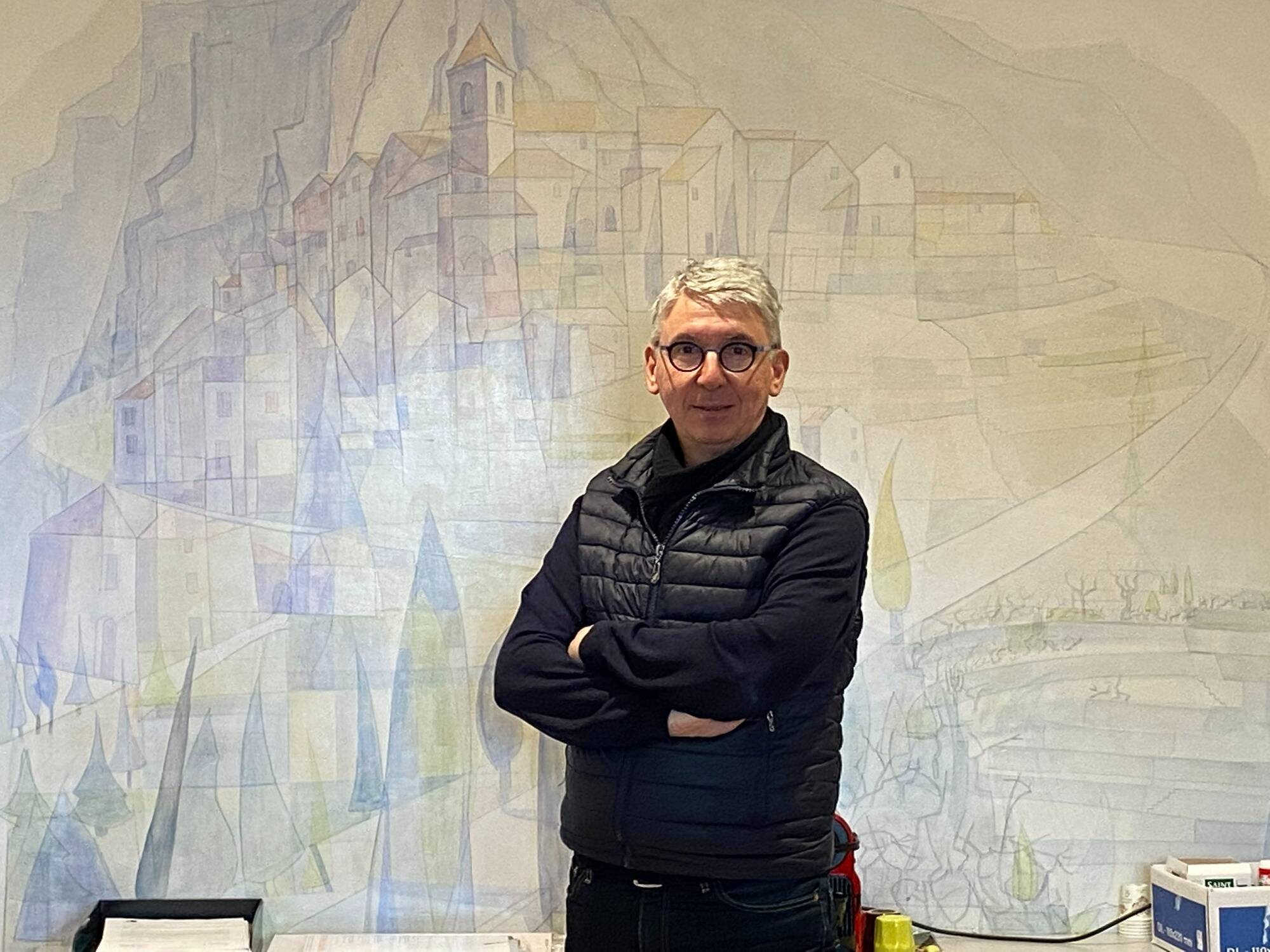"Je suis tenace et volontaire, mais ça n'empêche pas les coups de blues": l'édile de Sainte-Agnès, Albert Fliippi raconte son quotidien de maire