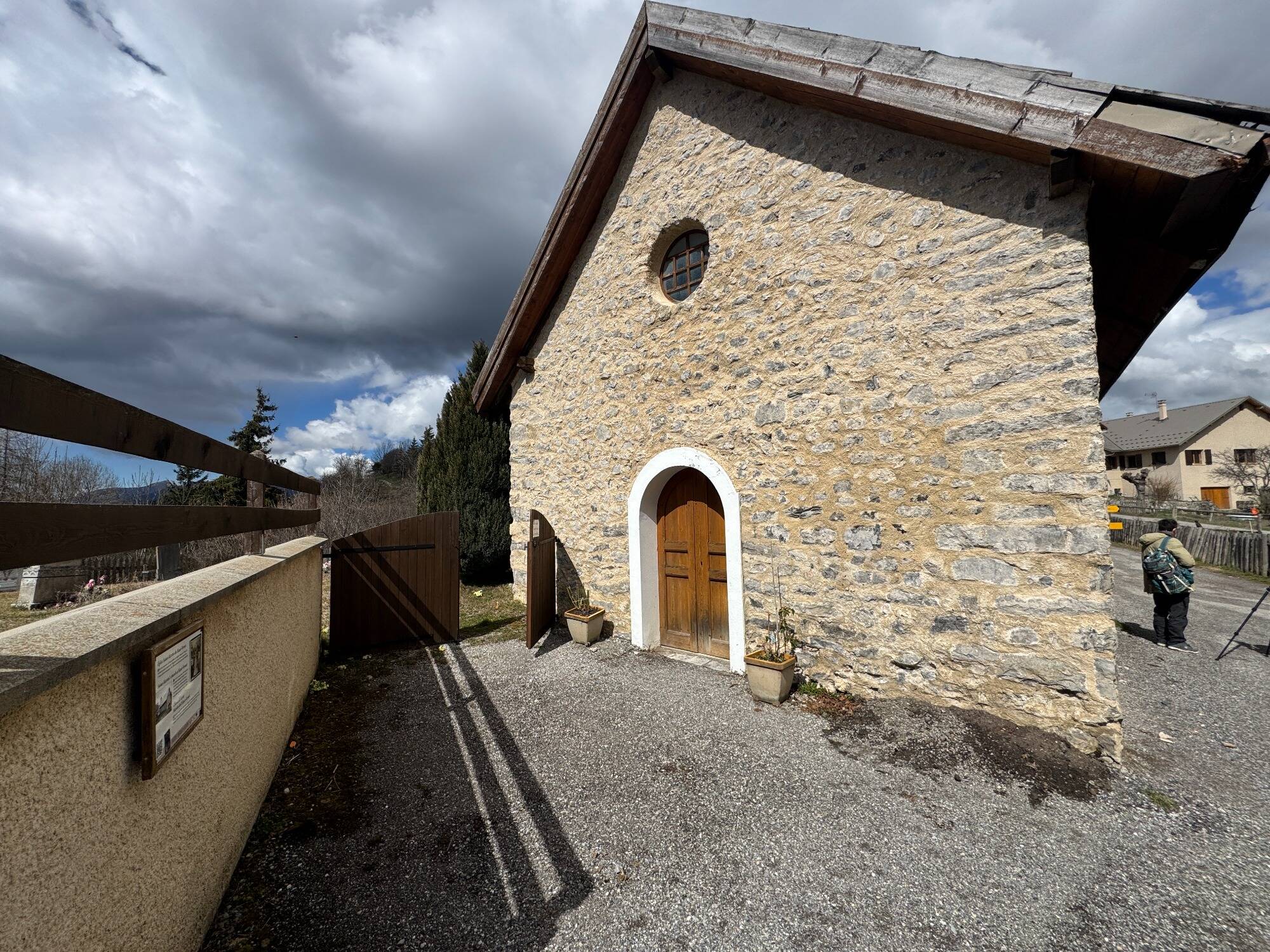 Mort du petit Emile: "On n'est plus à l'époque du petit Grégory, la science a évolué, il faut qu'on sache", les habitants de La Bouilladisse témoignent