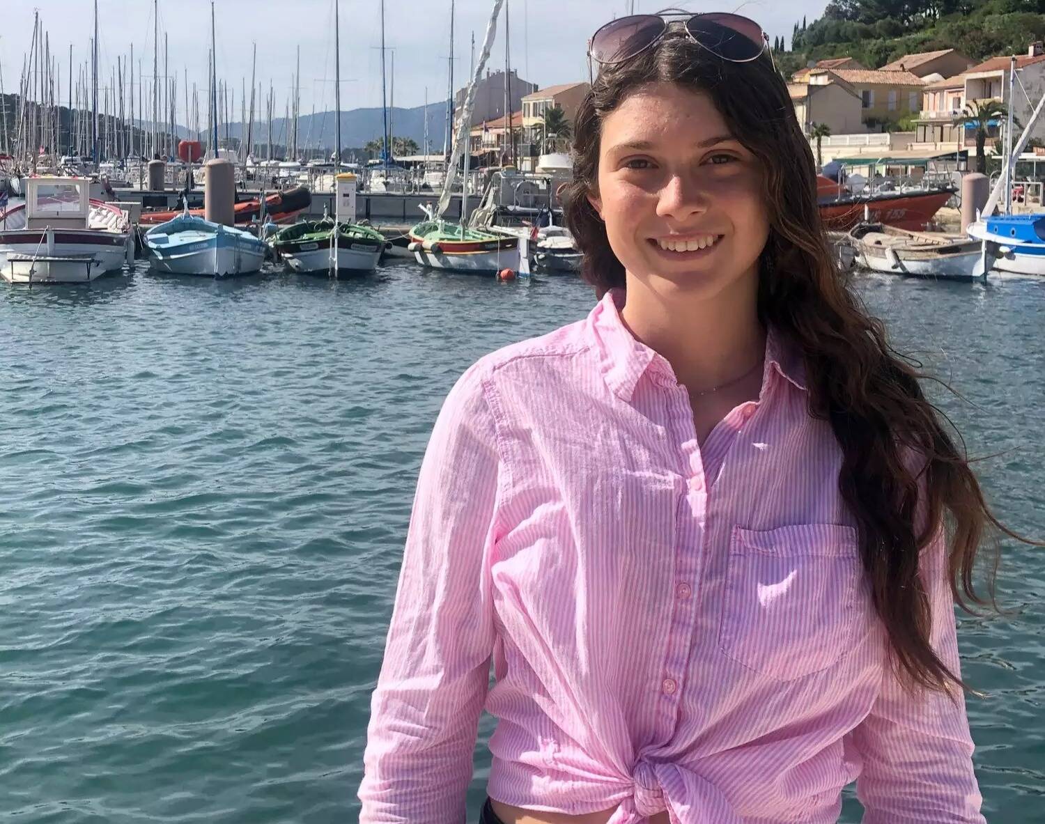 À 16 ans, cette Varoise va recenser les "super coraux" en mer Rouge (et elle a besoin de vous)