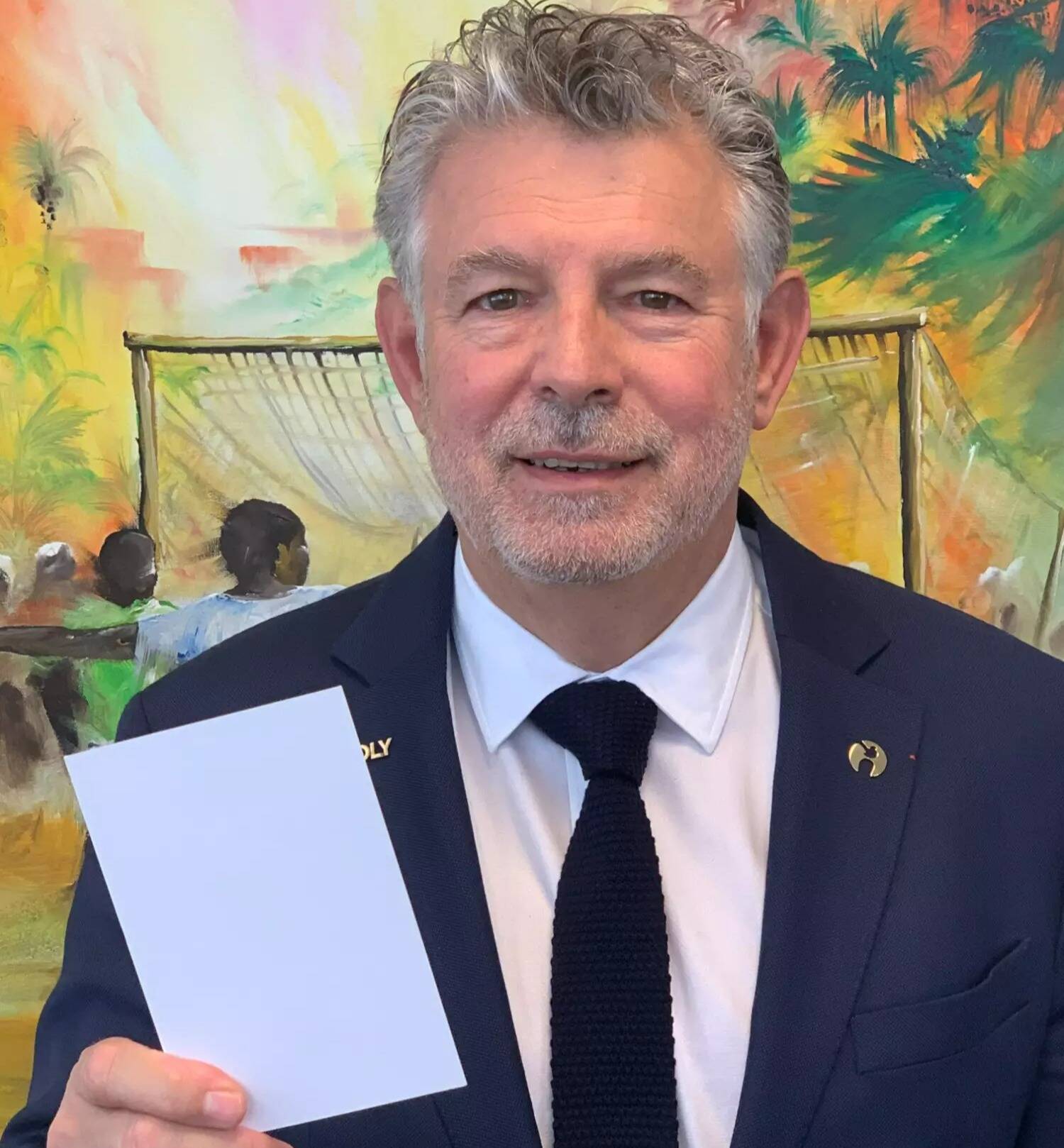 Le prince Albert II et un volleyeur ukrainien de Cannes se joignent à l'appel de Peace and Sport