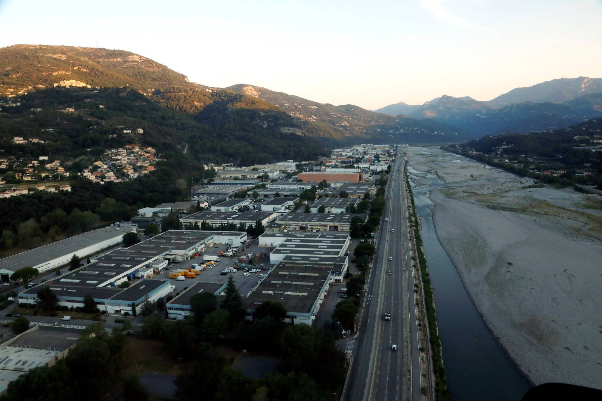La RD6202 bis coupée dans les deux sens ce mercredi midi après un accident à Carros