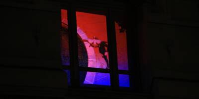 PHOTOS. Le Festival OVNi illumine les chambres d'un célèbre hôtel de Nice