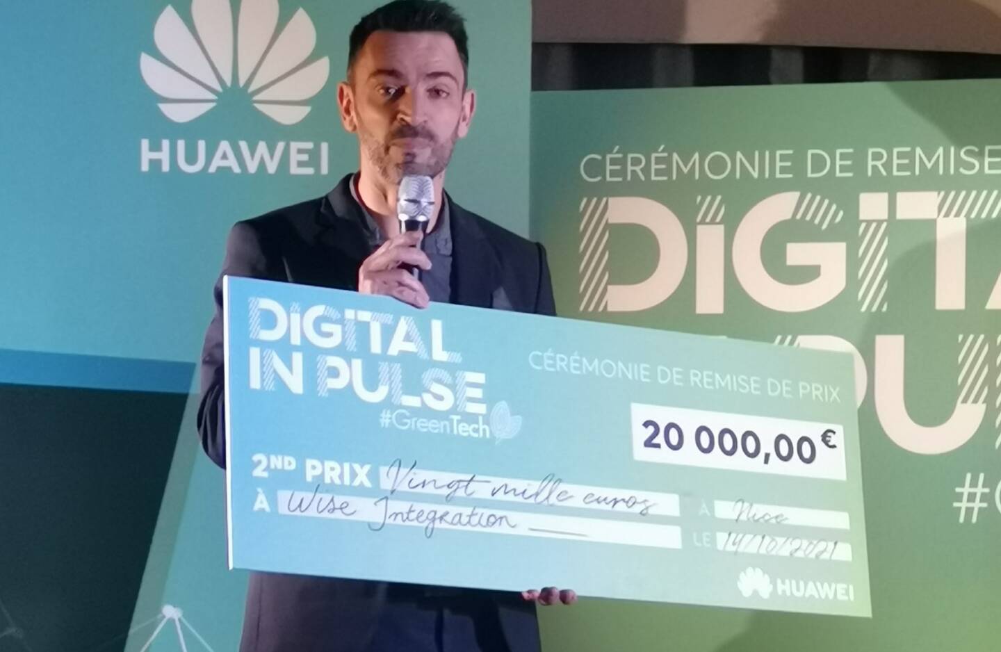 Thierry Bouchet remporte le 2e prix du Digital In Pulse organisé par Huawei France, mettant cette année les Green Tech à l'honneur.