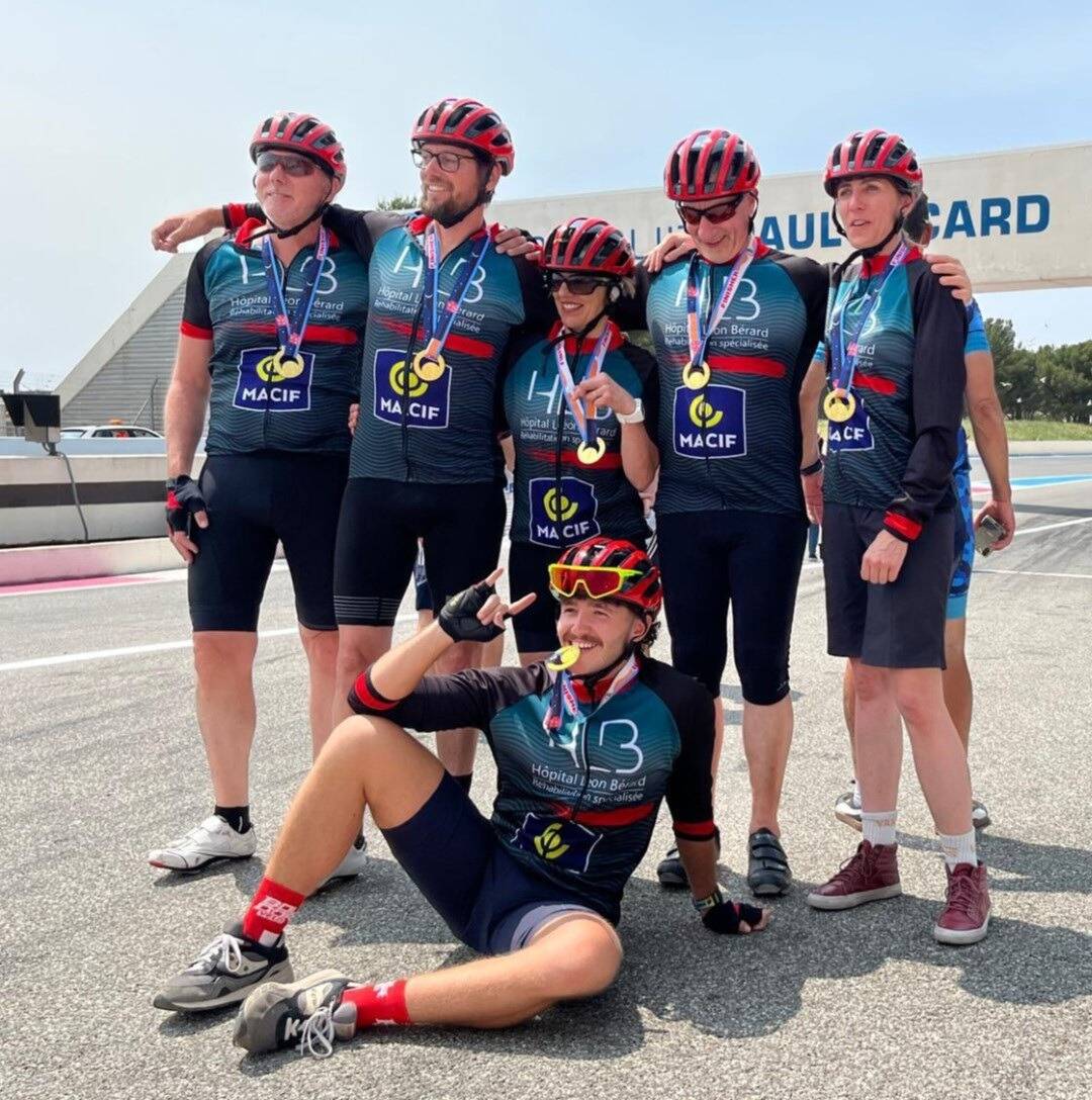 Des cyclistes au grand coeur: une équipe de l'hôpital Léon Bérard engagée aux 6 heures du Bol d'Or Vélo pour récolter des dons