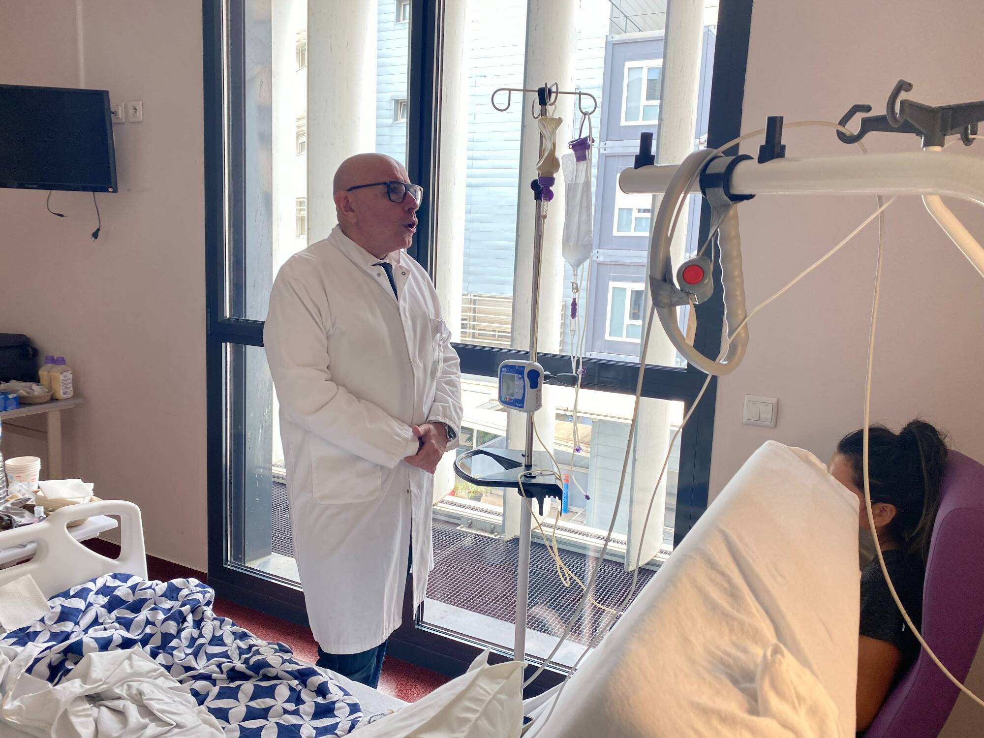 Paralysée des muscles de la face et de la déglutition, une Niçoise frôle la mort après des injections au Botox dans le cou