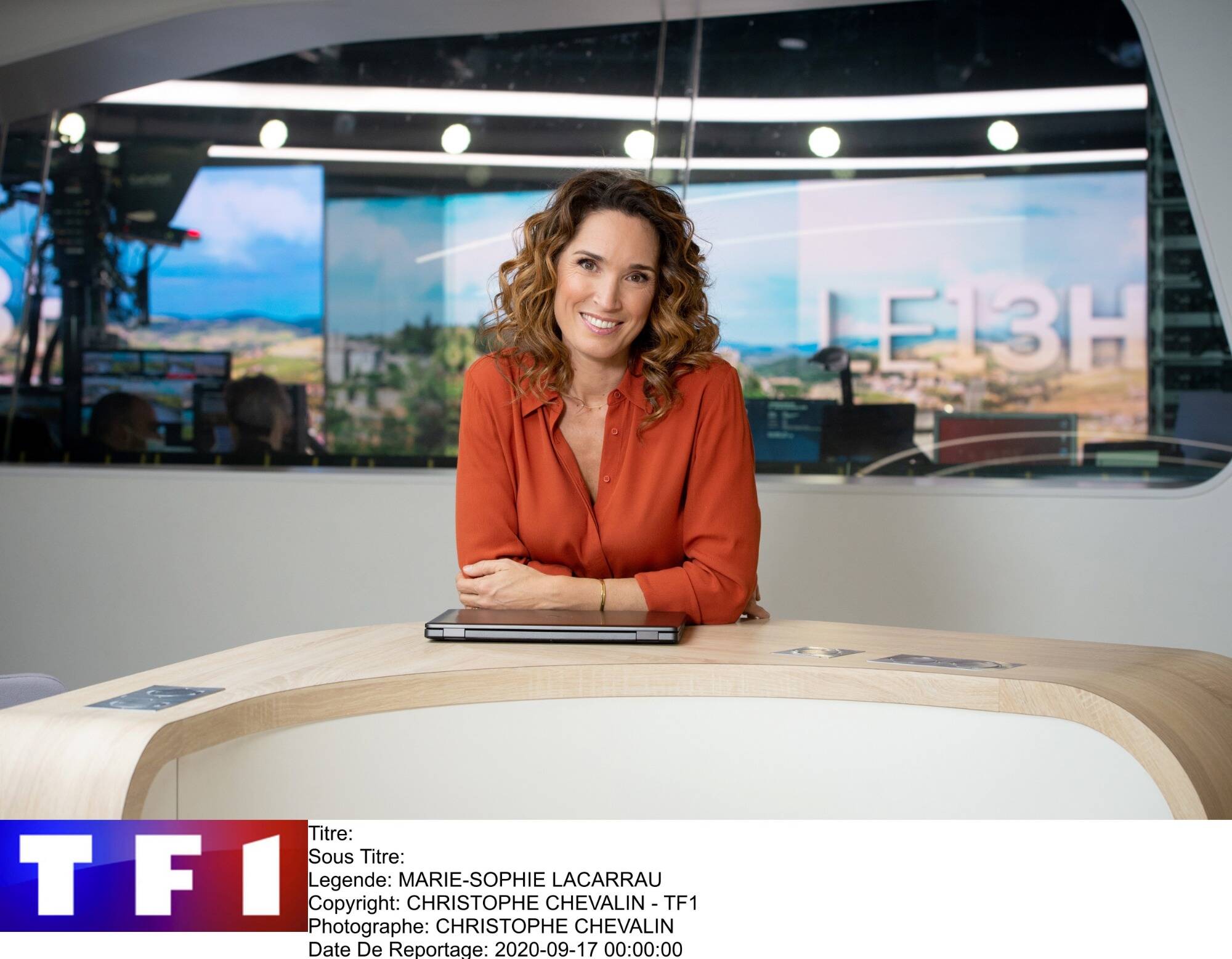 INTERVIEW. Marie-Sophie Lacarrau succède à Jean-Pierre Pernaut au 13h de TF1 ce lundi
