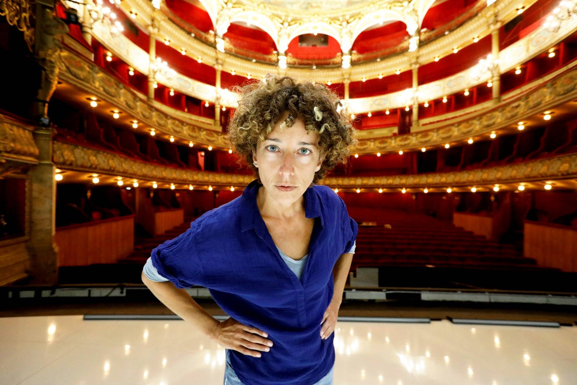 "Il y a une réflexion sur la condition humaine": entretien avec Sylvia Paoli qui met en scène "Tosca" à l'Opéra de Toulon