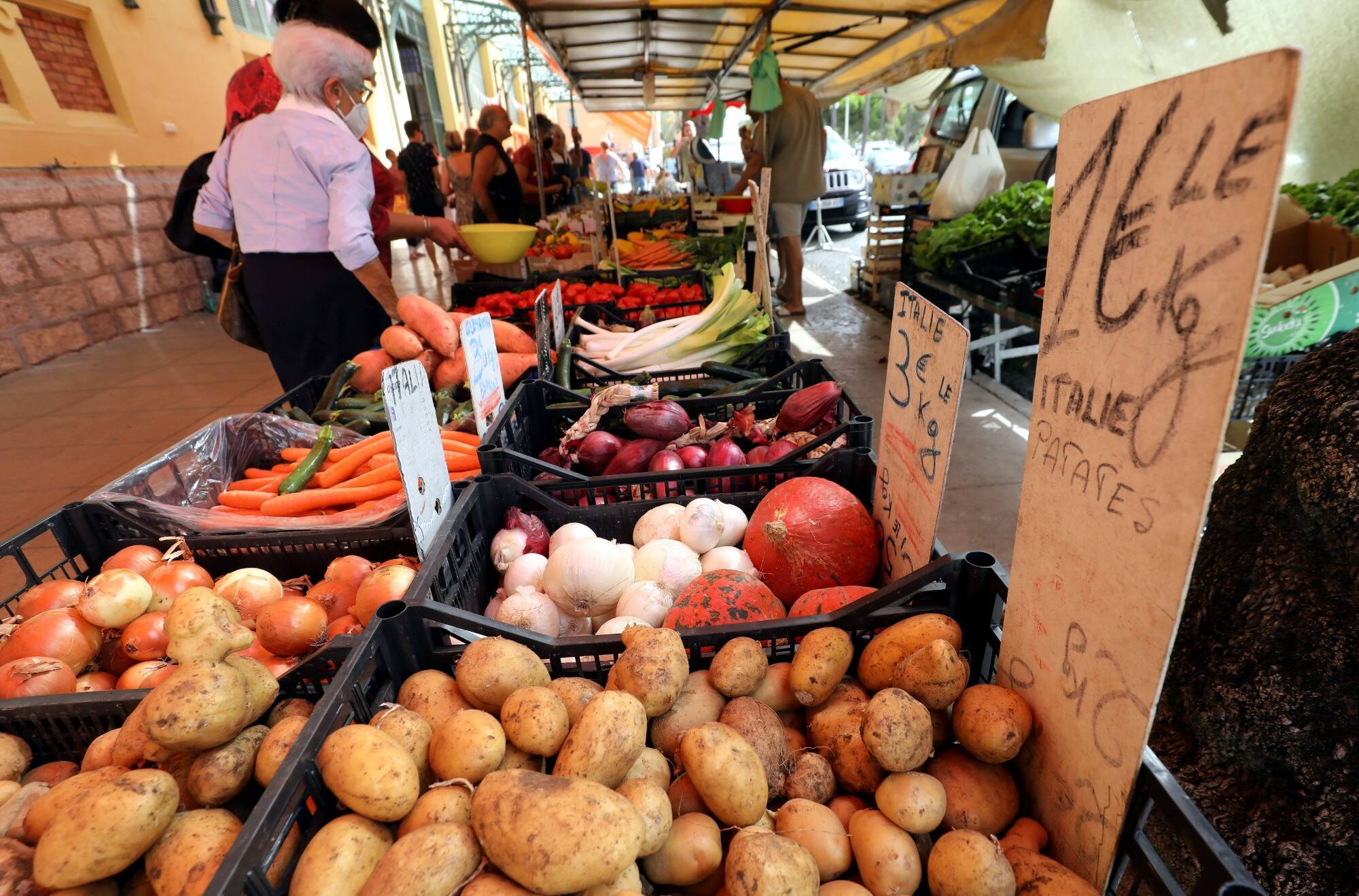 Une étude révèle que les 18-30 ans adoptent de plus en plus un régime tourné vers le végétal