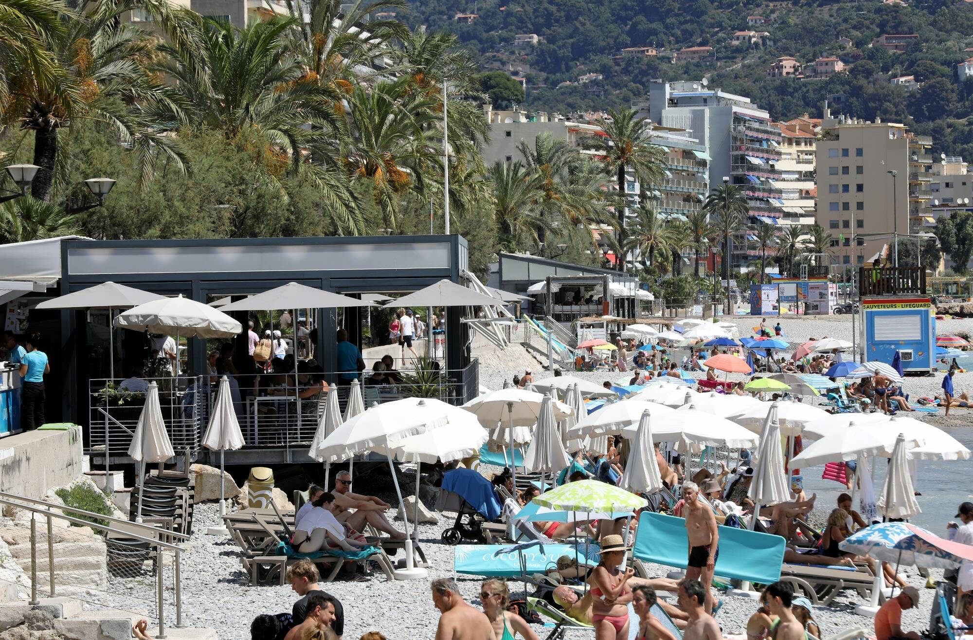 Pour éviter un fiasco comme à Menton, ces deux plages privées seront détruites et remplacées par des restaurants démontables à Roquebrune-Cap-Martin