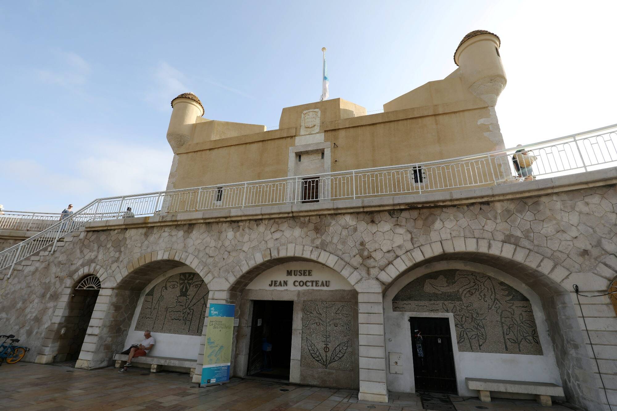 Soixante ans après sa mort, que reste-t-il de Jean Cocteau à Menton?