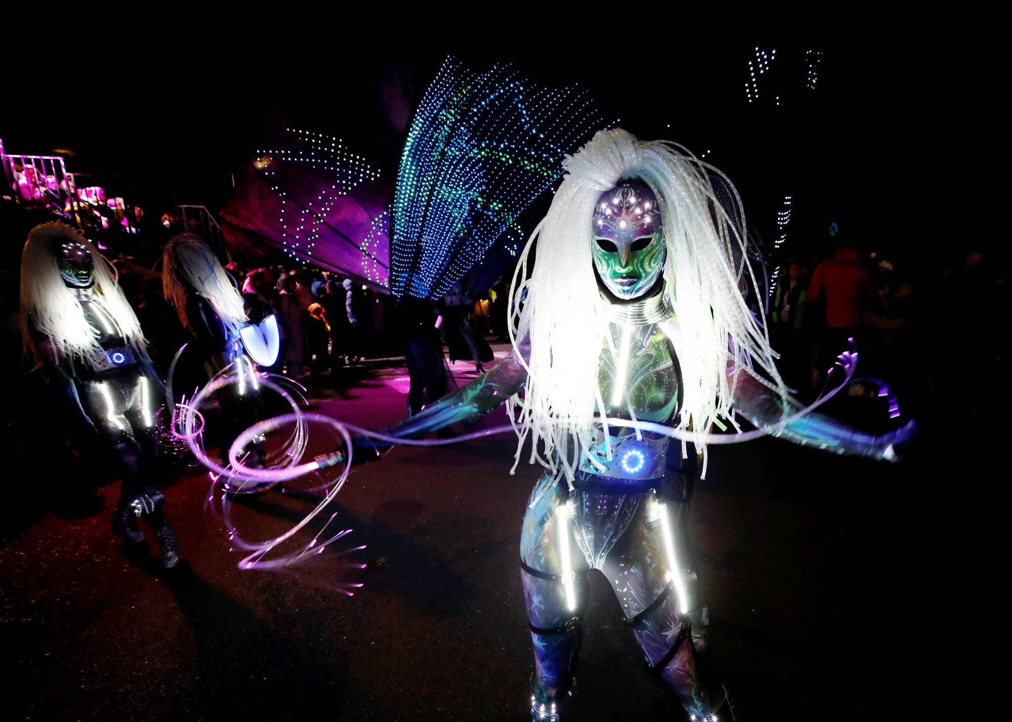 Revivez le premier corso nocturne de la 91e Fête du citron à Menton en 6 images