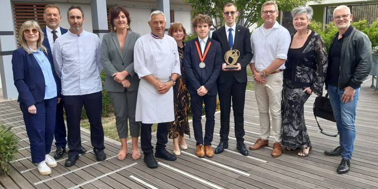 Pourquoi le meilleur réceptionniste du monde 2024 et le chef étoilé Jan Hendrik étaient dans ce lycée de Menton?
