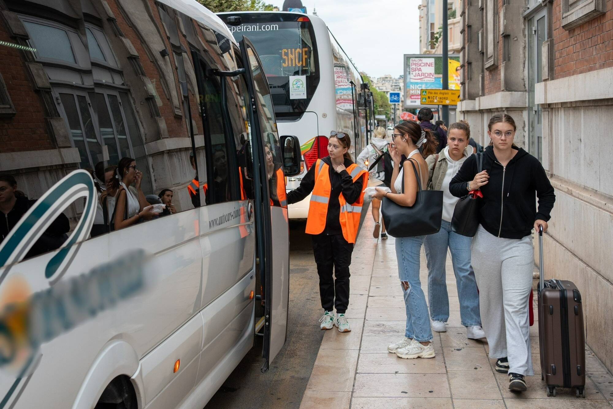 "C'est une catastrophe": entre retards, violences et insultes, les usagers des bus de substitution de la ligne ferroviaire Nice-Breil n'en peuvent plus