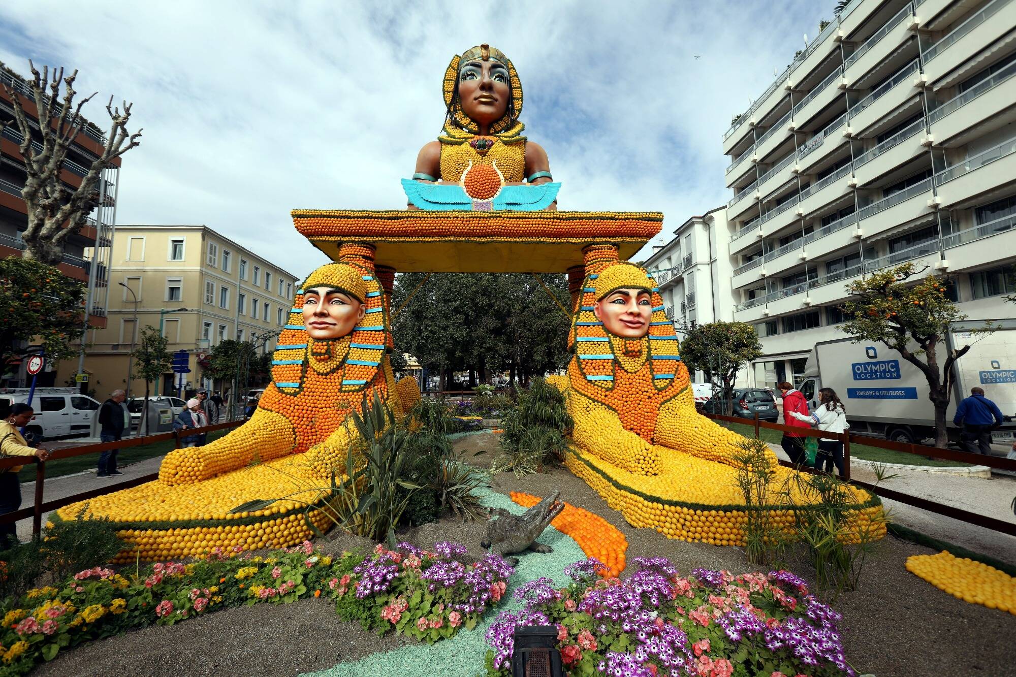 Les cinq opéras qui se cachent derrière les motifs de la Fête du citron à Menton
