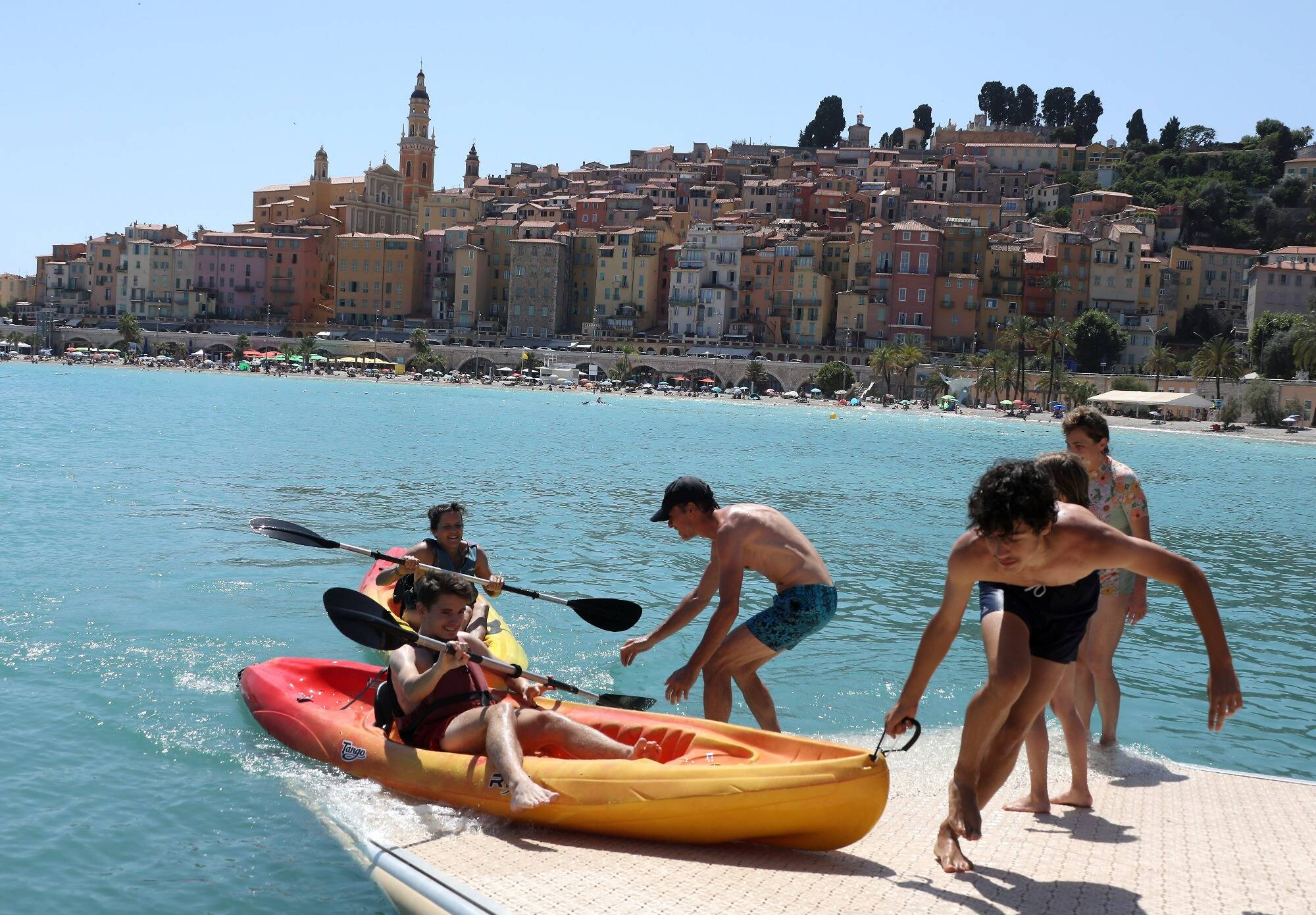 Concert, expositions, balades gourmandes... mais aussi sensibilisation du public: la Fête de la mer a rythmé le port de Menton