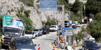 Les usagers sont à bout: mais pourquoi ça bouchonne autant à la sortie de l'autoroute A8 à Roquebrune-Cap-Martin