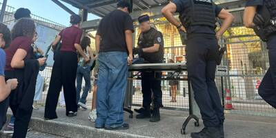 Fouilles, palpations, sécurité routière: la police va intensifier les contrôles "toute l'année" aux abords des lycées à Menton et de la Riviera française