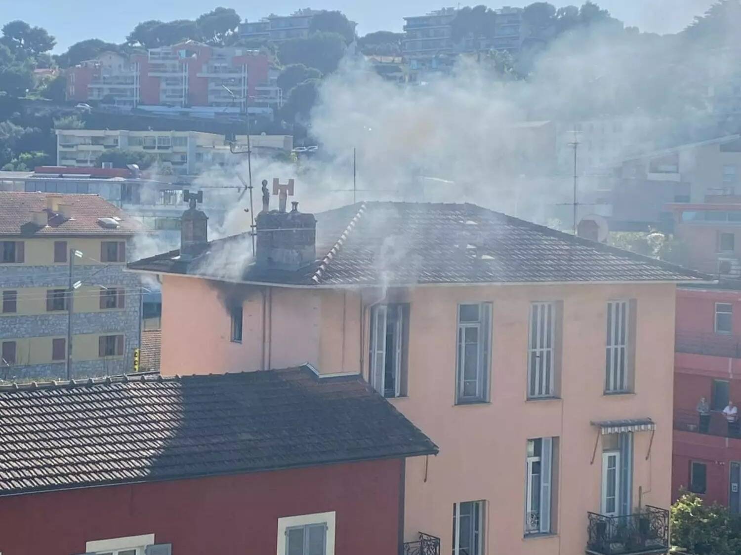 Un départ de feu a été rapidement maitrisé dans un immeuble de Roquebrune-Cap-Martin