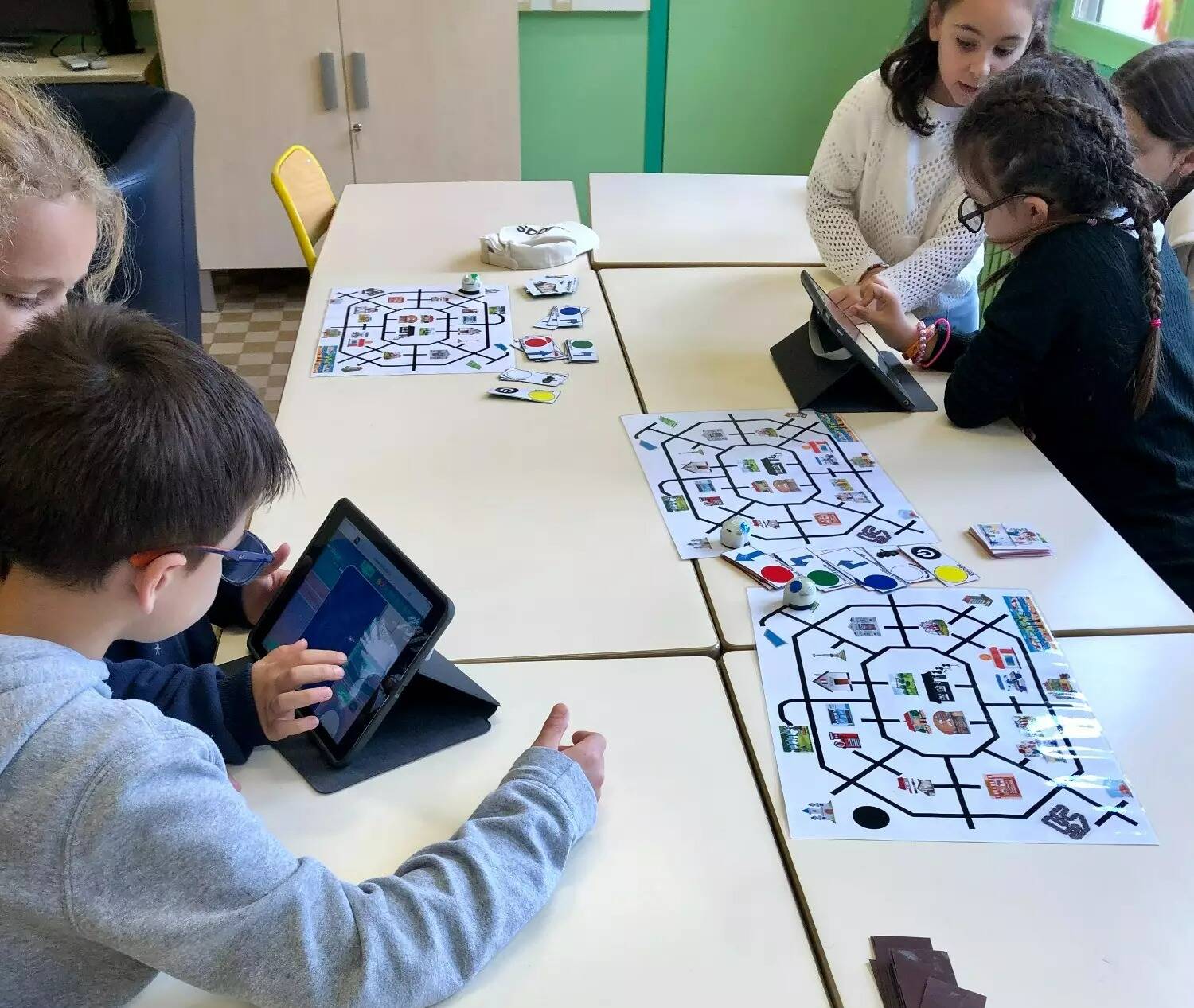 Sur fond de reconstruction de la Vallée détruite par la tempête Alex, les écoliers de la Roya à la découverte des sciences et de ses métiers à Tende