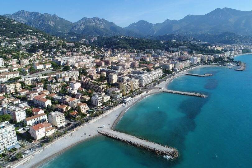 Balisage, douches de plage et nouvelle signalétique... On fait le point sur la préparation des plages de Roquebrune-Cap-Martin pour la saison estivale