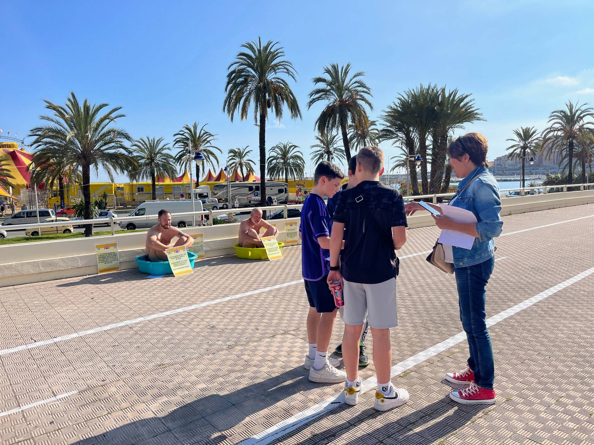 "Nous avons cédé aux pleurs de notre fille": l'action coup de poing des défenseurs de la cause animale contre le cirque Zavatta à Menton