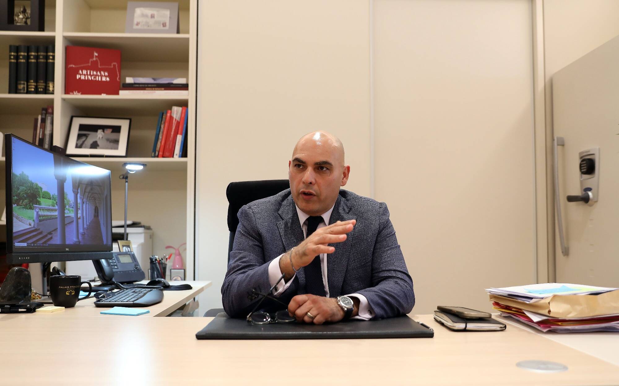 "On a fait le ménage" : l'administrateur des Biens de la Famille princière Salim Zeghdar dresse son bilan et justifie ses méthodes d'enquête