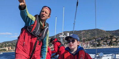 Partis du Var, neuf enfants en rémission de cancer ont navigué jusqu'à Monaco grâce au Yacht-club