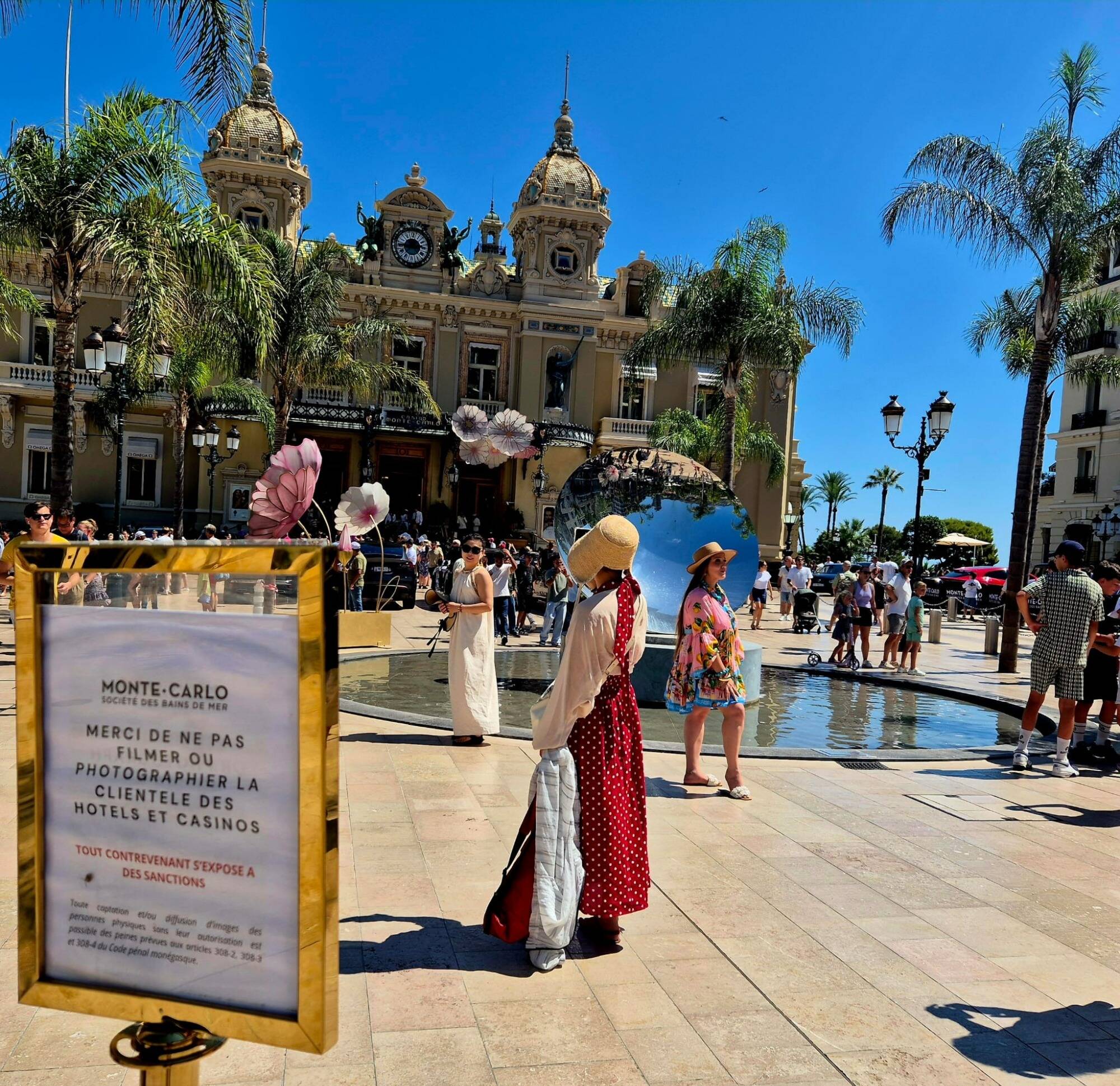 "Merci de ne pas filmer la clientèle des hôtels et casinos": face aux abus d'individus à Monaco, la Société des Bains de Mer prend des mesures fortes