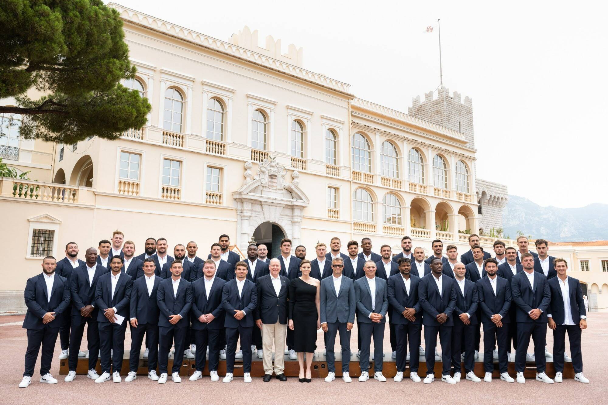 Le XV de France reçu par le couple princier à Monaco avant la Coupe du monde de rugby